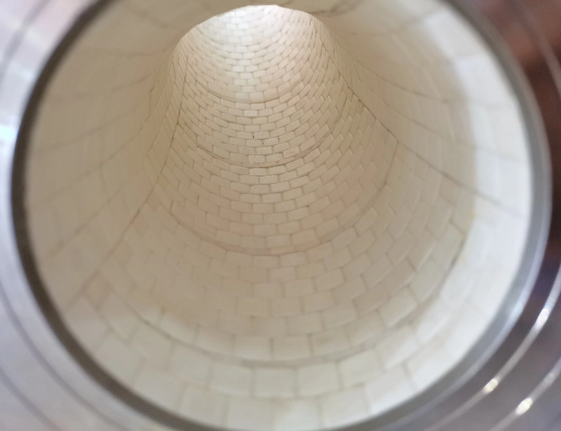Alumina liner